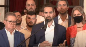 187A892D-C6EE-4EB0-A54C-2E598A33F49B