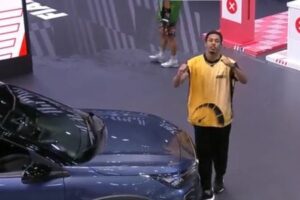 B2643172-32C0-4422-8EE4-67B9FAB0D77E