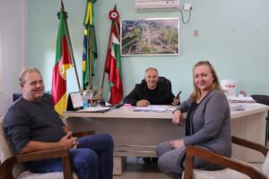 CBA582D2-47C4-47AF-8B28-A71A5133A58C