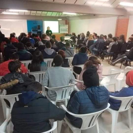 17DBDFBB-8AAA-46C4-9B50-C1F28D26EB46