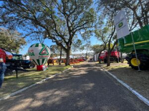 b7dbfe73-8896-4eb9-9942-c2e49a39258e