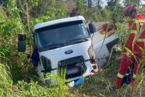 6DEF061B-1010-4705-AC2E-4B215E5C8B78