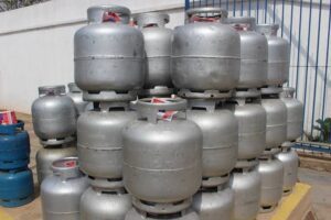 5BF08A03-46CE-4050-A321-7503EBA21A57