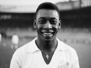 https___wp-images.onefootball.com_wp-content_uploads_sites_13_2022_01_FRANCE-PELE-1642848805-1000x667