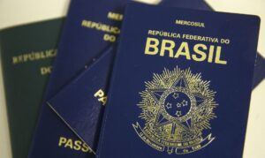 Passaporte brasileiro.