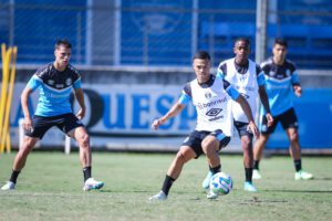 lg-noticias-gra-mio-treina-e-embarca-para-o-mato-grosso--35689 (1)