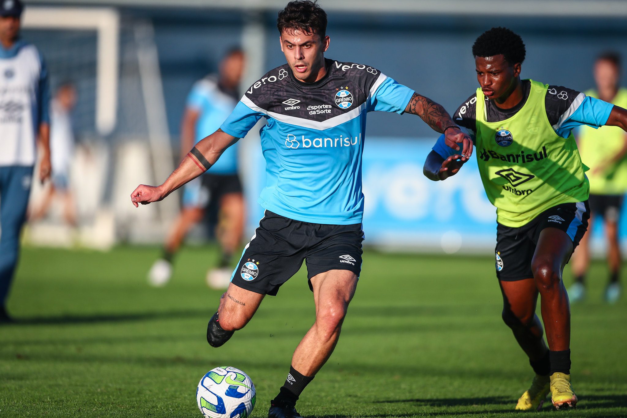 lg-noticias-gra-mio-inicia-semana-de-treinamentos-com-foco-no-palmeiras-35763-1