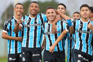 lg-noticias-gra-mio-comea-a-com-goleada-a-disputa-da-copa-fgf-trofa-u-rei-pela-36209