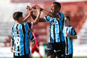 lg-noticias-gra-mio-larga-em-vantagem-sobre-o-sa-o-luiz-pelo-estadual-sub-20-36178