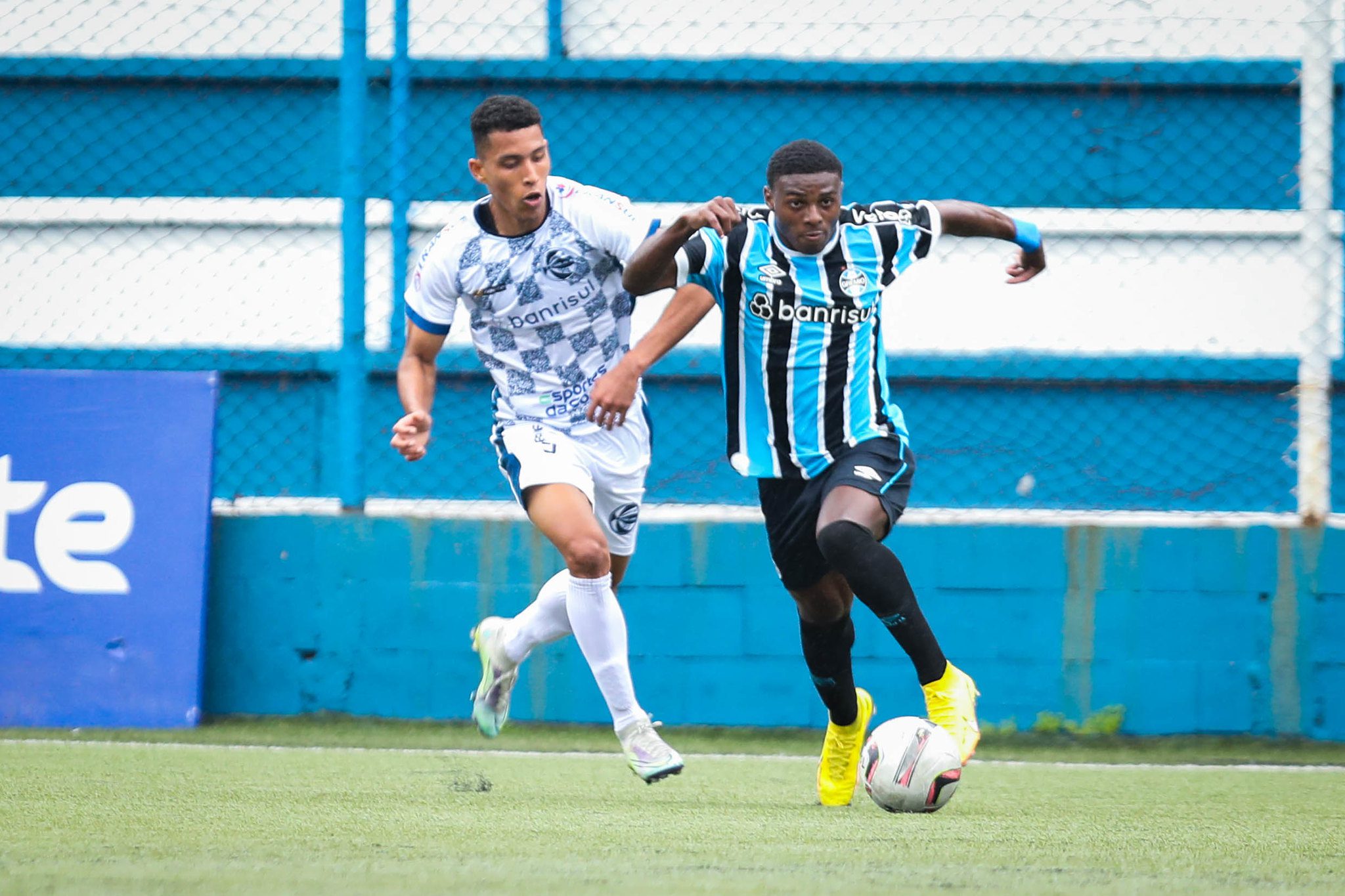 lg-noticias-gra-mio-deixa-copa-fgf-e-foca-na-ina-dita-vaga-na-final-da-copa-do-brasil-sub-20-37412