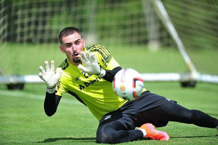 4882637_7a545cbf5608f78