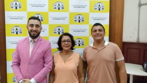 2c34e1_dc256733d587451d92c6ef5b6ba37448mv2