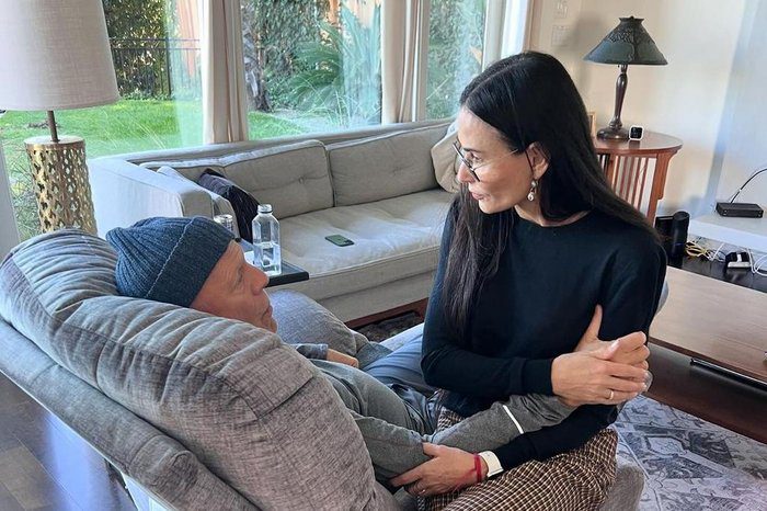 4934140_97ee47929909402