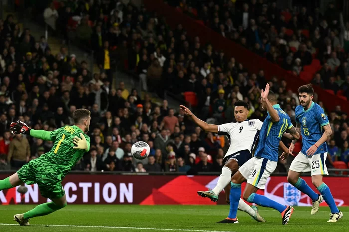 4936597_3b203fc9742bbda