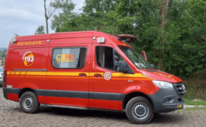 ambulancia bombeiros resgate