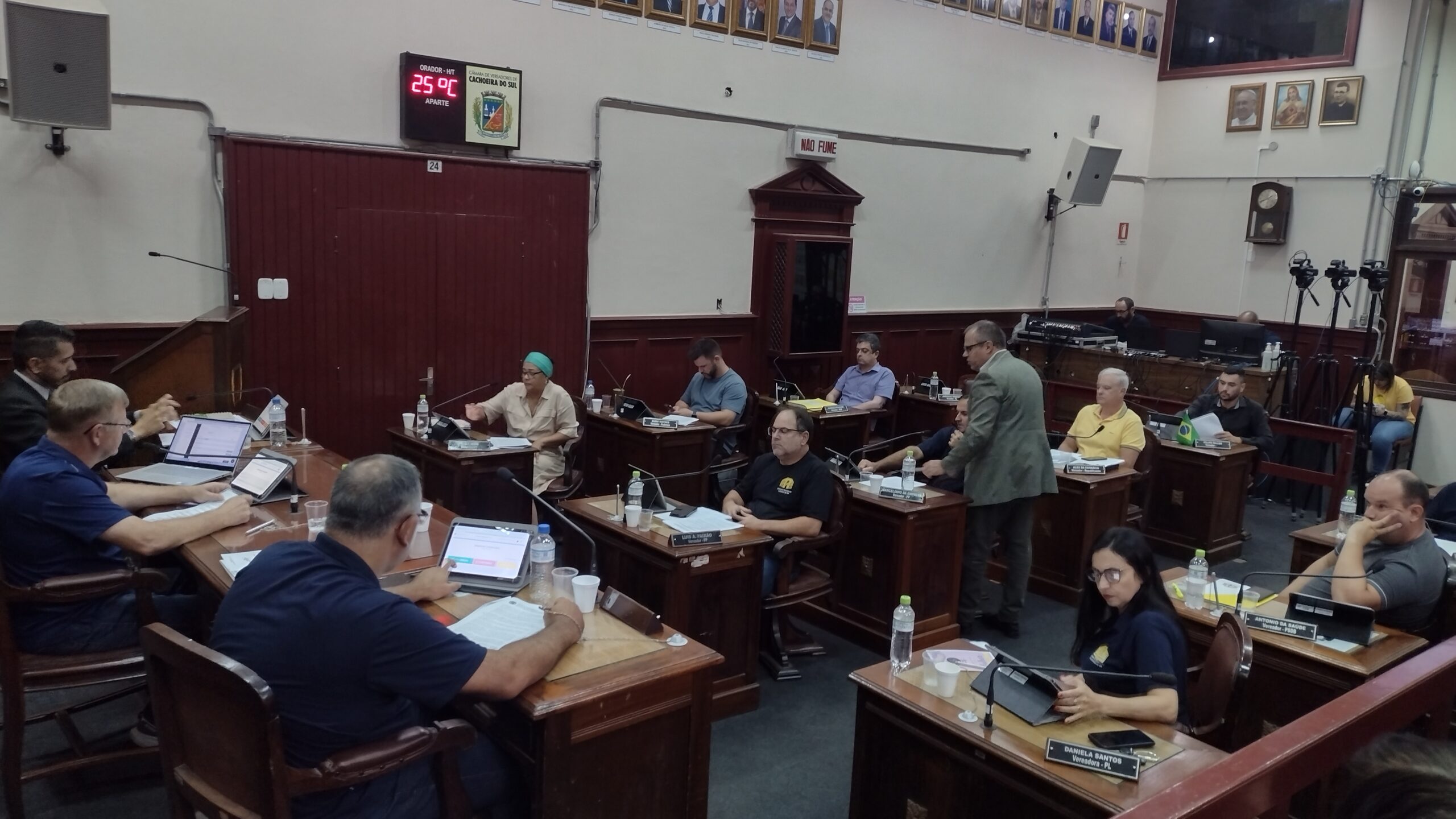 CÂMARA DE VEREADORES CACHOEIRA DO SUL - FOTO: FRANCIS SOARES