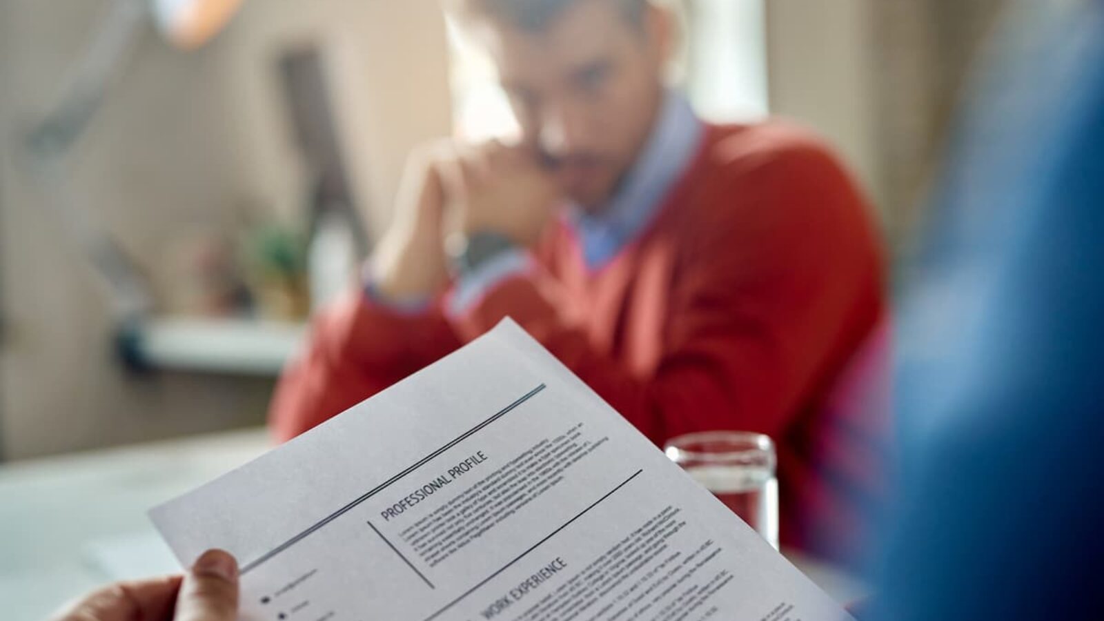 como-destacar-meu-curriculo-1600x900-1