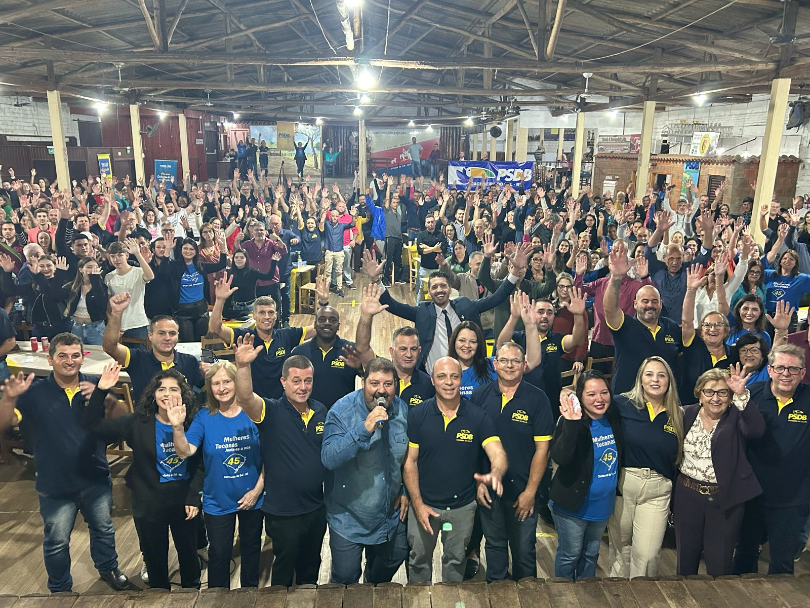 2c34e1_fff84f7990f046d0b54c47121908f18bmv2