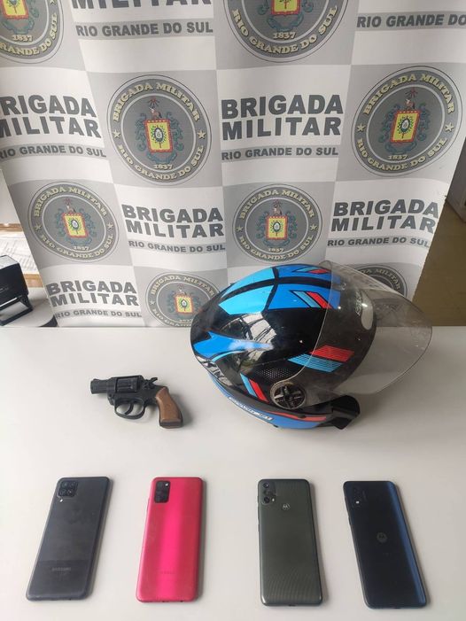 Pode ser uma imagem de texto que diz "1837 RANDE RIO GRANDE DO SUL NET 1837 RANDE DO ិប% GRANDE RIO GRANDE DO RIGADA RCADA MALATAT BRIGADA ΕΝΣTΟЛΙΑ NILA ILITAR * MILITAR * GRANDE DO SUL 5 RIO GRANDE DO SUL 1837 BUY CRANDE DO GRANDE DO 1837 SYO 2507 ROADA MILITAR BRIGADA ROADAMILTPAY NELAFZA BRIGADA 天 MILITAR * MILITAR E RIO GRANDE DO SUL 5 RIO GRANDE DO SULI エ藤玉ブ ANDE BRIGADA AETGADA MILITAR MMILITAR RIO GRANDE DO SUL IIII"