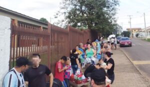 cachoeira do sul - fila caminhões pipa na noêmia