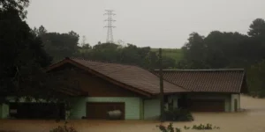 casas-embaixo-d-agua-12