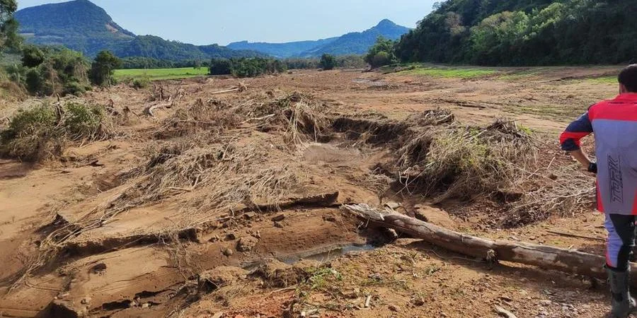 ffcea2d1-a7dd-4a60-82ff-82ed3fec66f2