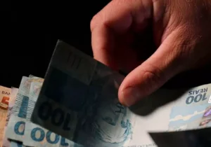 Real-dinheiro-economia-financas-Jose-Cruz-Agencia-Brasil-e1672278368473