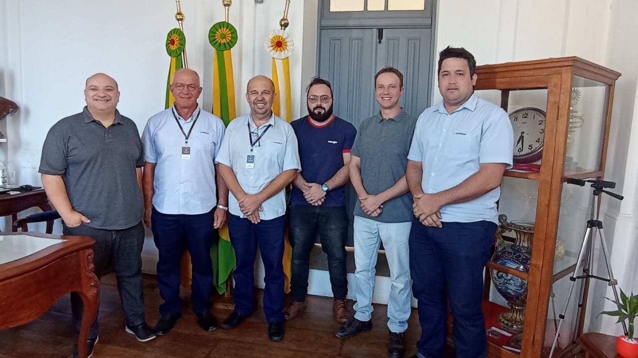 WhatsApp Image 2025-02-19 at 16.06.05