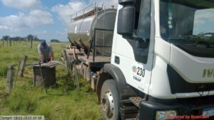 CAMINHÃO PIPA ÁGUA