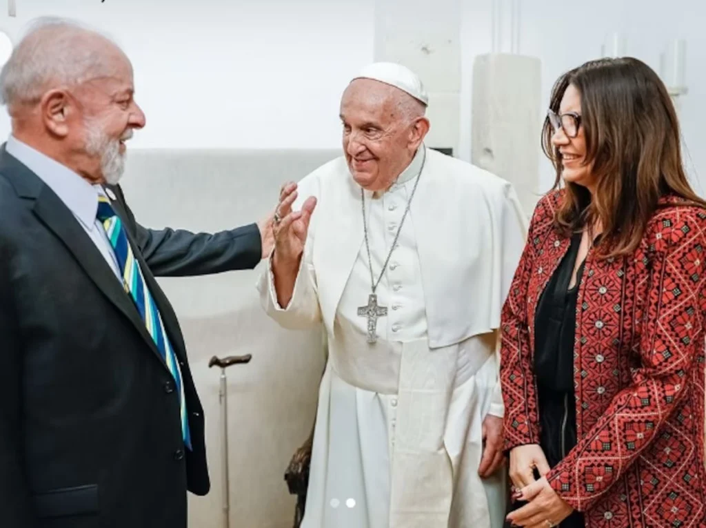 cyaUCZ46-lula-janja-papa-1024x765