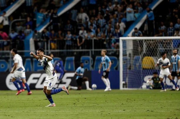 5256410_a2807e3574fb9d7