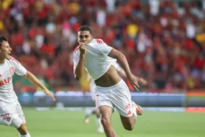 5273042_dc6304d3299860f