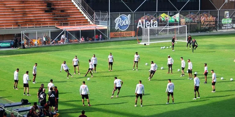 Time colorado treinou na tarde desta quarta-feira em Medellín | Foto: RICARDO DUARTE / INTER