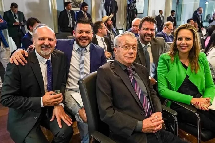 5320987_91d9ed7160121eb