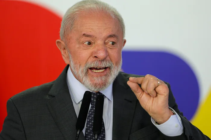 5322485_6454e2c41af6256